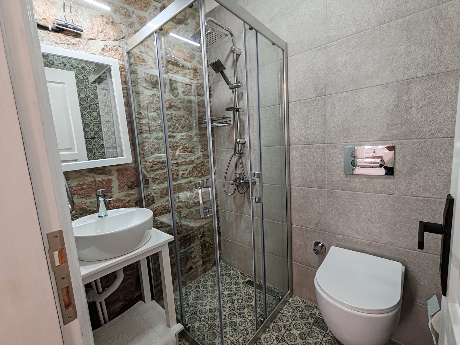 Banyo — detay